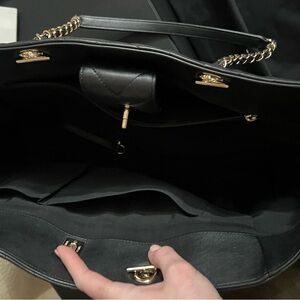 CHANEL LARGE CLASSIC CC SHOPPING TOTE CALFSKIN BACK/GOLD HANDBAG